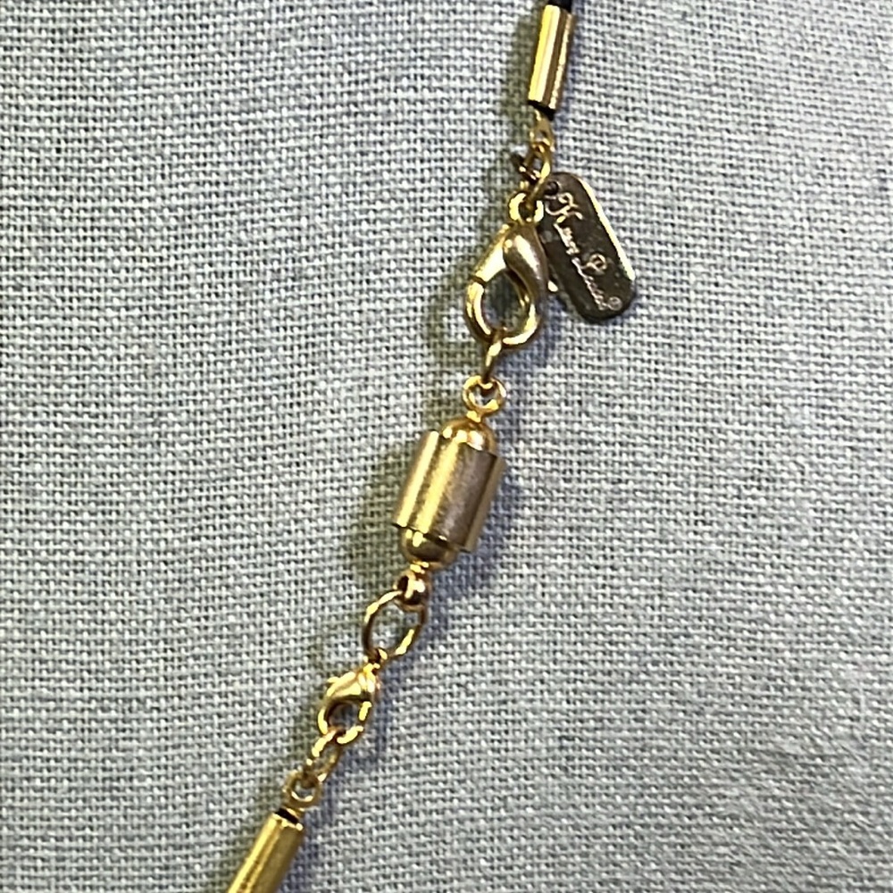 Hilary London Murano pendant necklace - Picture 3 of 3